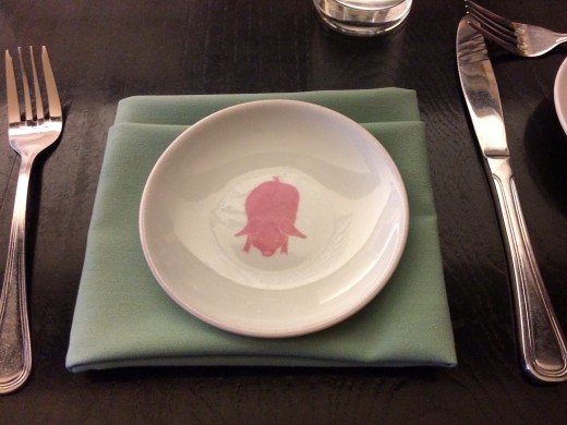 Piggy saucer